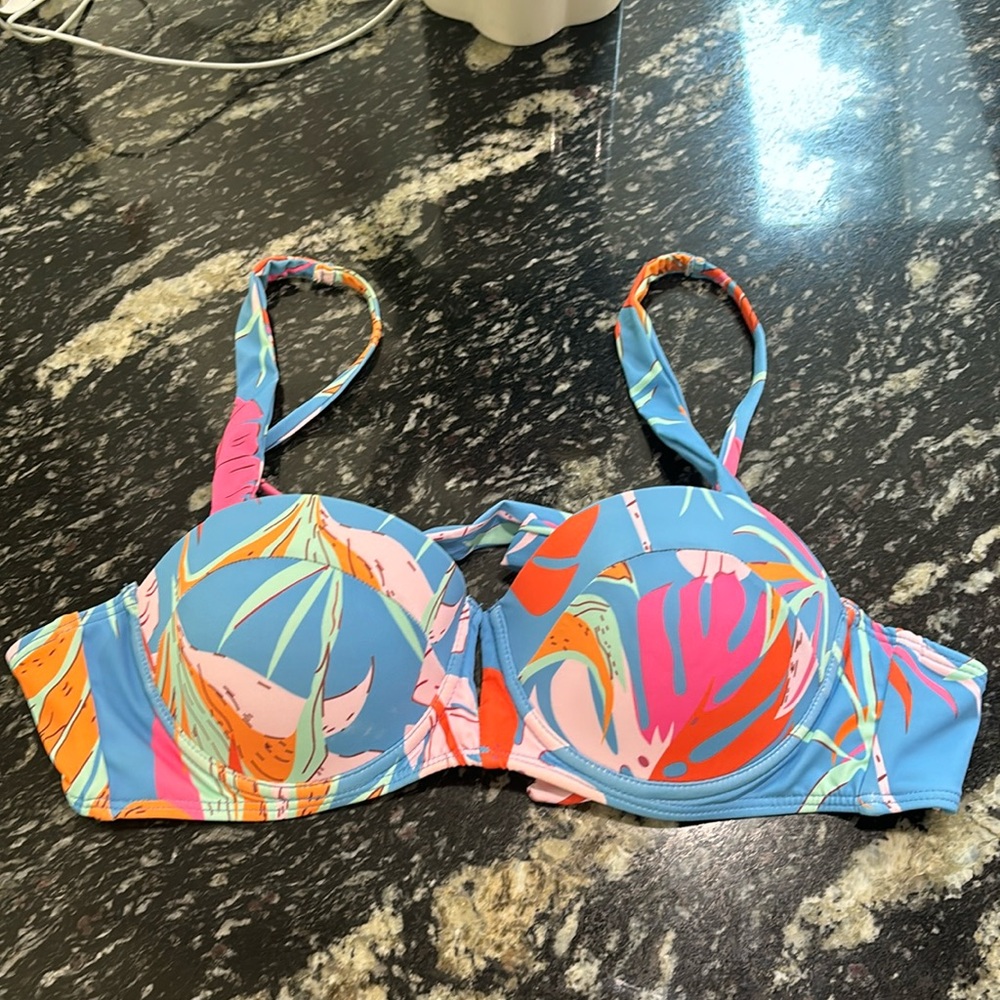 Pink Lily bikini top